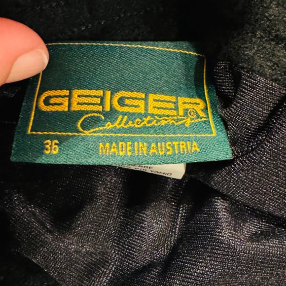 Geiger Pure New Wool Black Skirt Womens Size 36 Austria NWT - Picture 8 of 9